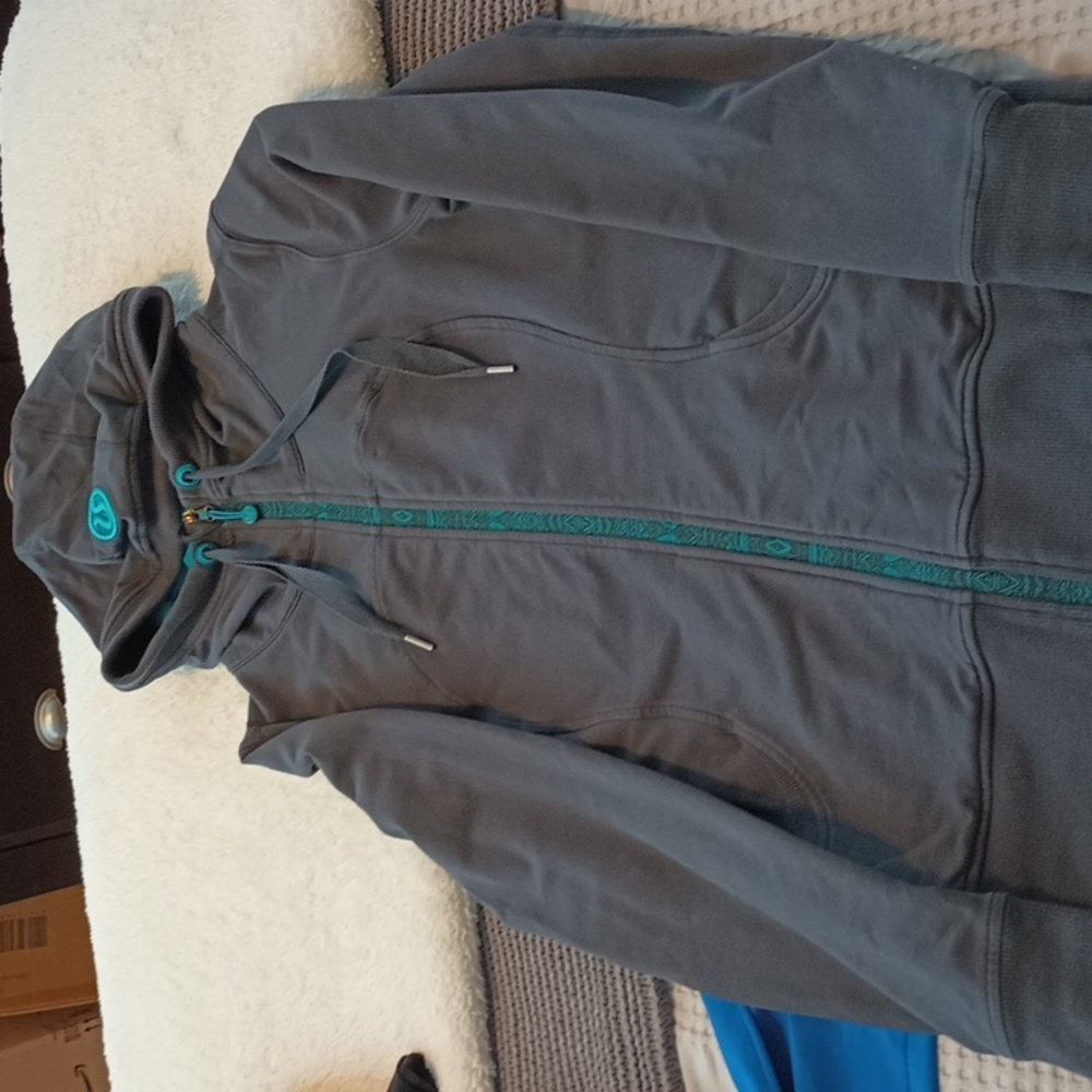 Lululemon zip up hoodie
